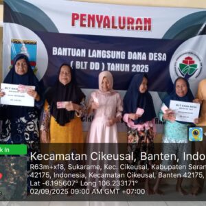 Pemerintahan Desa Sukarame Meleksanakan Kegiatan Pembagian Bantuan Langsung Tuanai (BLT).